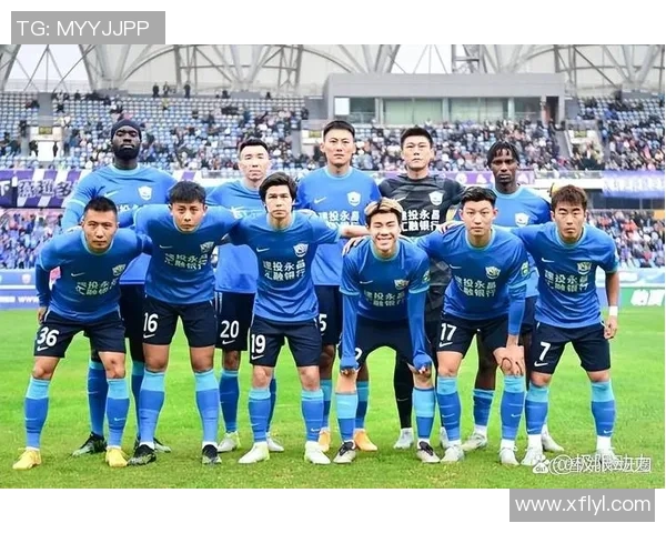 中超赛季中段换帅潮涌现，多队调整战术风格